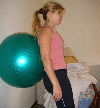 Para malhar em casa: 4 exercícios de pilates com bola