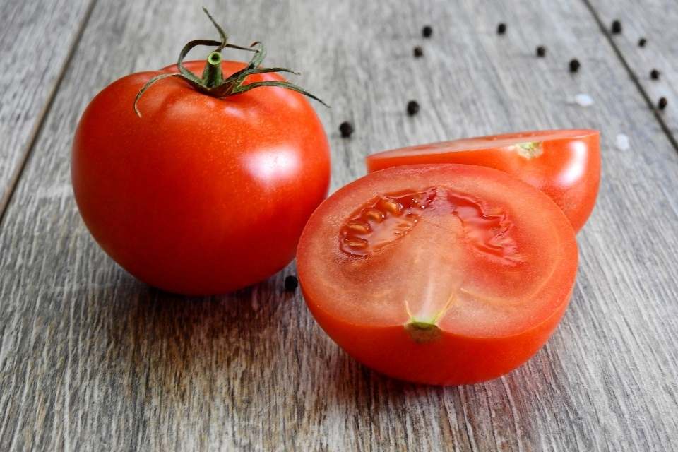 Alimentos saudáveis tomate